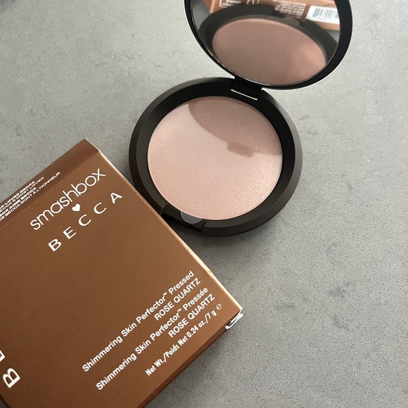 Becca Highlighter - Picture 3 of 3